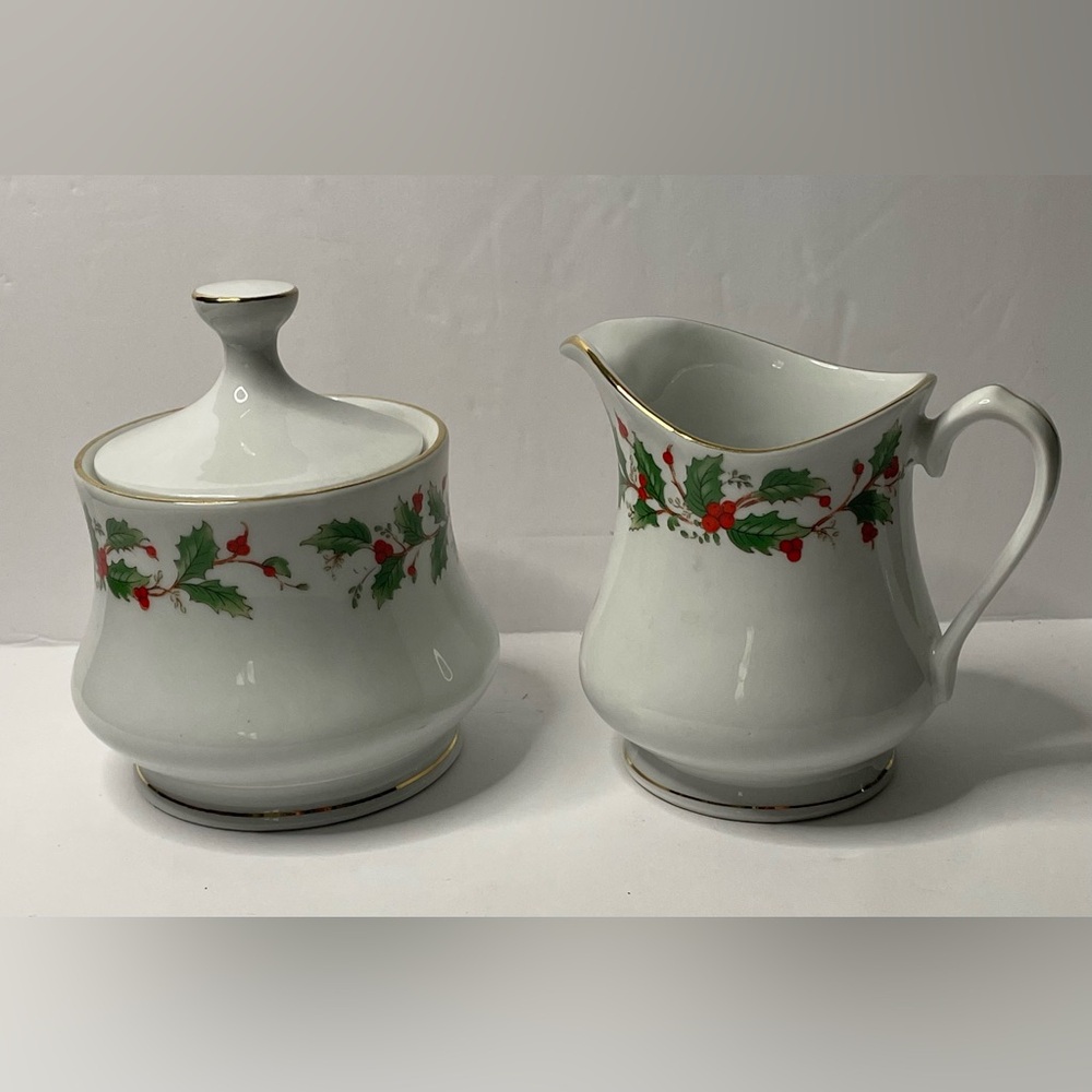 China Pearl Festive Fine China Holly Red Berries Cream and Sugar Set NOEL Liling